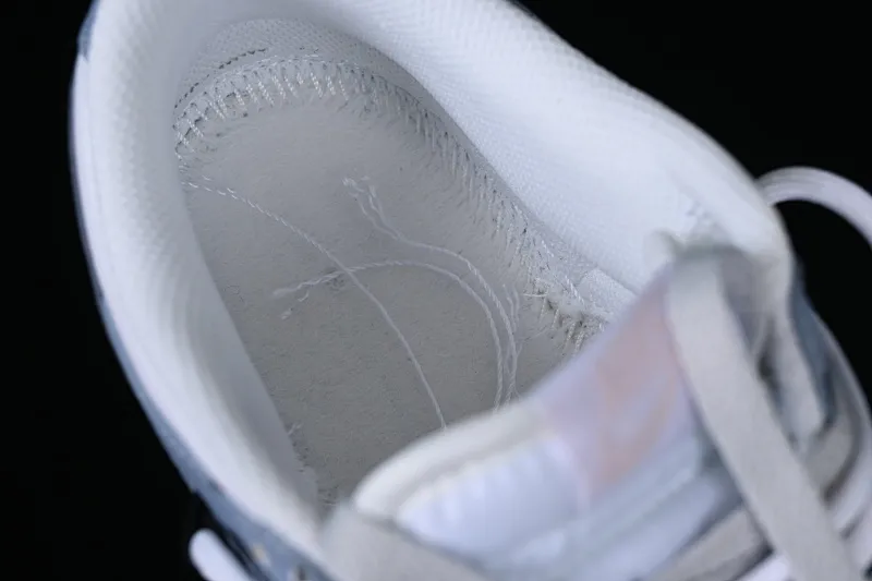 All categories Nk SB Dunk series Nk SB Dunk Low low-top sneakers Nk SB Dunk Low Strap milk blue SB low-top sports and leisure sneakers FD9911-101